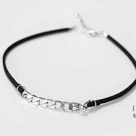 TseenYi Punk Necklace Mix Style Velvet Belt and Alloy Chain Choker Necklace Adjustable Clavicle Chain for Women and Girls (Silver)