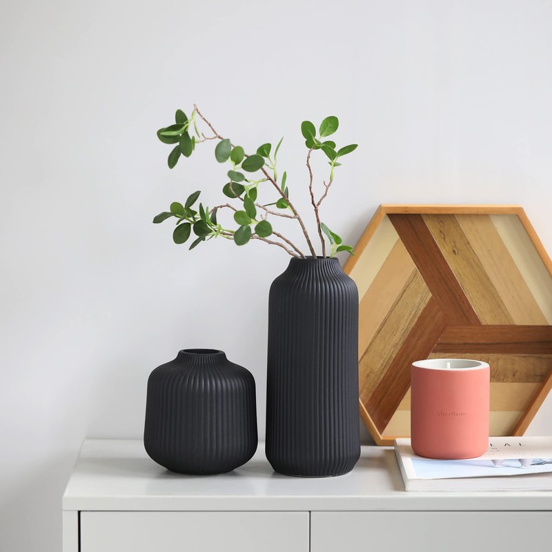 flature Ceramic Vase with Grooves, Large Decorative for Pampas Grass