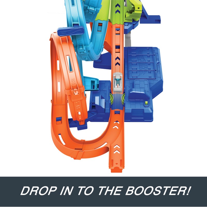 Hot Wheels Track Set with 4 Loops, 3-Way Crash Zone