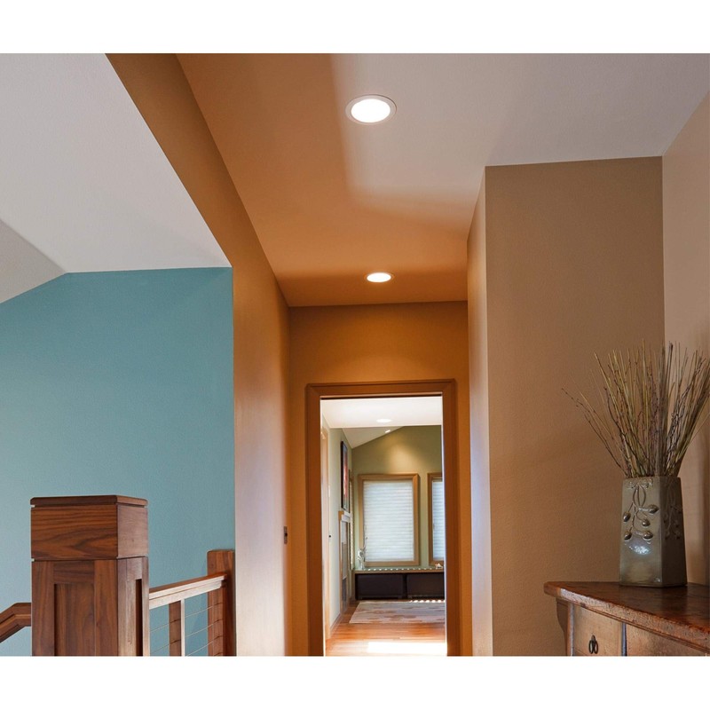 Westinghouse 5220020 9 Watt (65 Watt Equivalent) BR30 Flood Dimmable