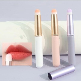 Mini fingertip lip, portable lip brush, brush, portable makeup smudge, lip brush, makeup accessories / 미니핑거팁 립 휴대용립브러쉬 브러쉬 휴대용 메이크업 스머지 립브러시 메이크업소품
