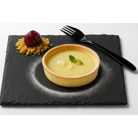 Rammento Quadratische Servierplatte aus Schiefer, 23 cm, handgeschnittenes Käse- und Wurstbrett, Vorspeisenschale für Partys, Veranstaltungen und Unterhaltung, modernes Serviertablett für Tapas, Sushi