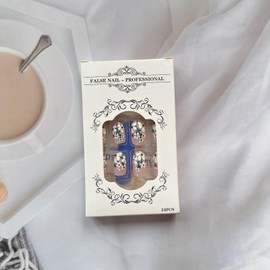 Flower Press on Nails Short Almond Fake Nails Full Cover Round Head Shaped Nude False Nails with White Daisy Flowers Design Glossy Flowers Glue on Nails Spring Summer Stick on Nails for Women