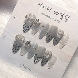 [In storeSuper special discount]Silver leopard leather high-quality mood handmade nail tip - Gyaru stiletto / [입점초특가할인]실버 호피 고급무드 수제네일팁 - 갸루스틸레토