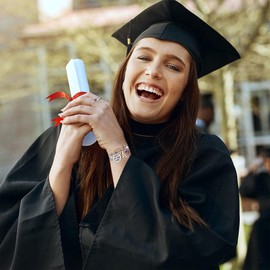 Turandoss Friendship Graduation Gifts for Her - Engraved Inspirational Bangle with 2025 Graduation Grad Cap Mantra Quote Spread Your Wings And Fly Charm Silver Initial M Bracelets for Class of 2025