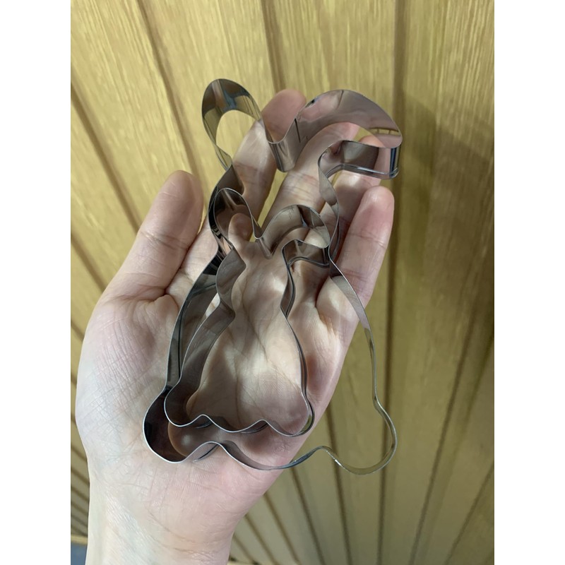 LIANRISES Pack of 2 Easter Cookie Cutters Easter Bunny Gingerbread