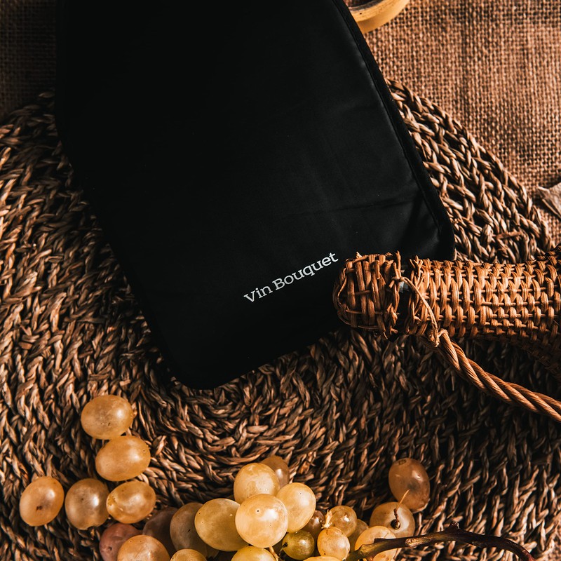 Vin Bouquet FIE 025 Black cooler bag M. Black cooler