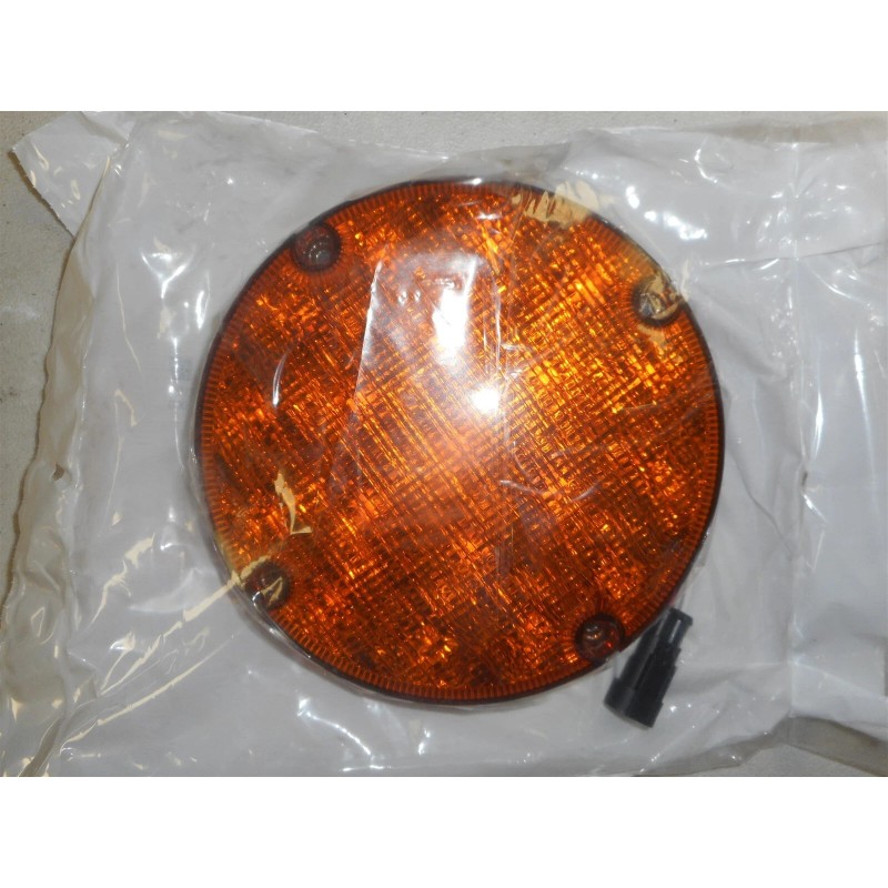 International 4067256C2 OEM INTERNATIONAL TRUCK IC BUS AMBER LED 7"