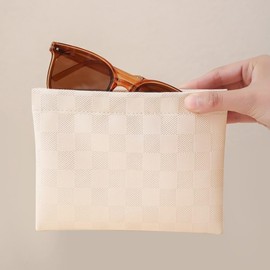 Two - Piece Set of Women’s Waterproof Makeup Bags, Checkered Cosmetic Pouches, Cute Small Aesthetic Accessories Storage Bags, Ideal for Travel Toiletry Organization, White