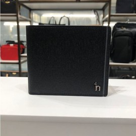 Hazzys (대구신세계)블랙 사이드 배색가죽 2단 반지갑 HJWA9E330BK (Daegu Shinsegae) Black Side Color-Block Leather Two-Fold Wallet HJWA9E330BK