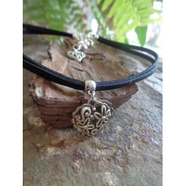◦•●◉✿ SCHWARZES OKTOBERFEST BAYERN DOPPEL HERZ HALSBAND ✿◉●•◦ veganes Leder, schwarzes Halsband, vegan, Kropfband