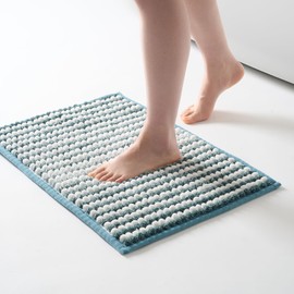 FRESHMINT Chunky Ombre Chenille Bathroom Rug 17"x24", Small Water Absorbent Soft Bath Rugs for Bathroom Floor, Thick Non Slip Bath Mat Washable Quick Dry Shower Mats, Aqua Blue and White