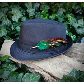 Handgefertigte Hutfeder zum Anstecken – Federbrosche für Hüte – Echter Feder Pin Anstecker – Hutschmuck Accessoire – Boho Federn mit Anstecknadel, Grün Braun 14-16 cm