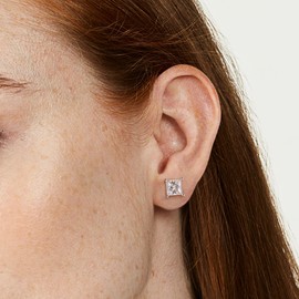 MomentWish Black Moissanite Stud Earrings, 1-2 Carat Earrings, Black, Men, Women, 925 Sterling Silver, Simulated Diamond Earrings, Solitaire Earrings, Gift for Him 5/5.5/6.5 mm, Sterling Silver,
