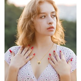 925-Sterling-Silver Bee Urn Necklace for Ashes - Cremation Jewelry CZ Honeybee Ashe Keepsake Urns Pendant Necklaces Memorial Jewelry Gifts for Women for Human Ashes