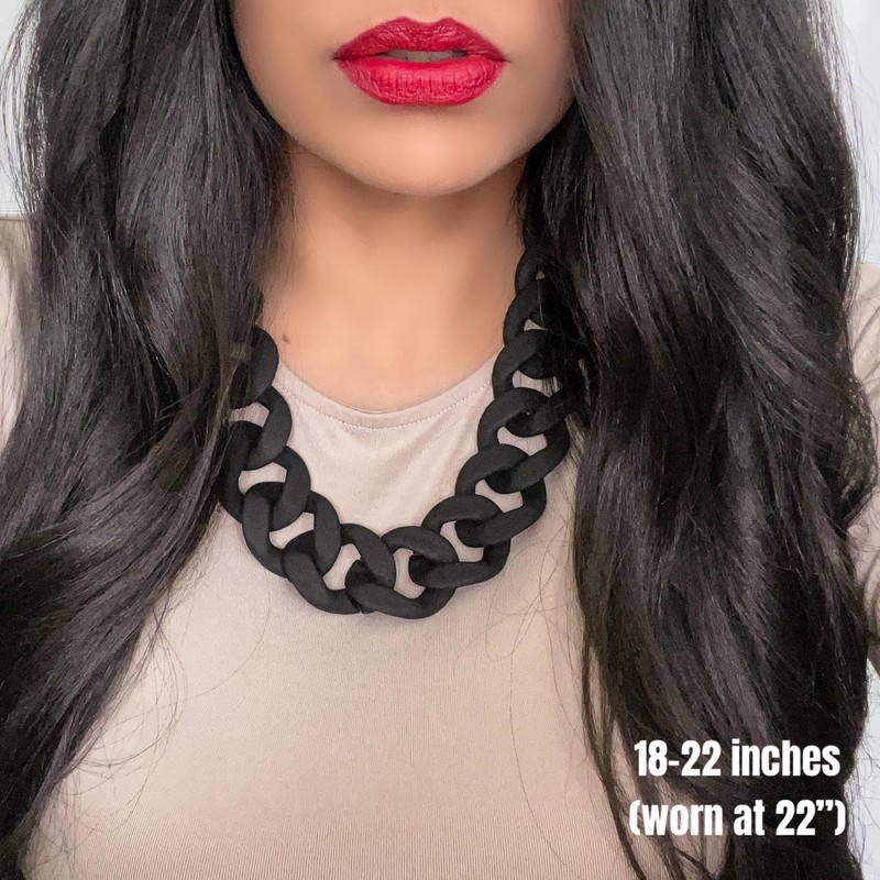 Matte Acrylic Resin Chunky Chain Link Statement Necklace (White)