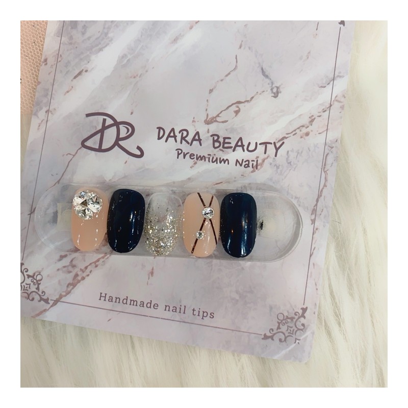 Next day delivery⭐V-cut stone gorgeous nails⭐ / 다음날발송⭐브이컷스톤 화려한네일⭐