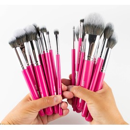 PEACHES AND CREAM 20 PIECE FACE & EYE BRUSH SET, PEACHES & CREAM #20 PIECE