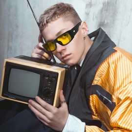 LJCZKA y2k Vintage Rectangular Sunglasses for Men and Women, Classic Fashion Glasses, 90s with UV Protection, Black Yellow