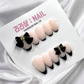 Black Ribbon Luxury Handmade Nail Tips - Short Almond / 블랙 리본 고급 수제네일팁 - 숏아몬드