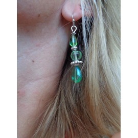 ◦•●◉✿ TROPFEN OHRRINGE - GRÜNES GLAS ✿◉●•◦ einmalige schöne Ohrringe, Handmade, Asai Bolivien in hellgrün