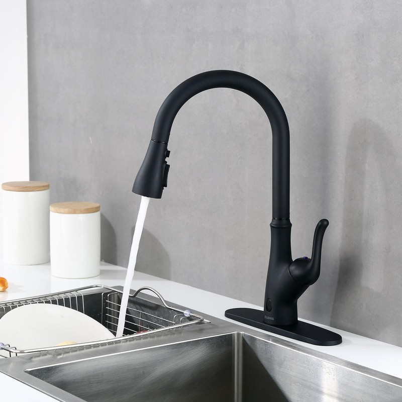 Udorich Touchless Single Handle Kitchen Faucet for Effortless Cleanliness and