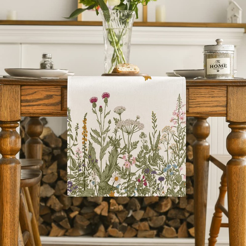 Artoid Mode Antique Herbs and Wild Flowers Summer Table Runner,