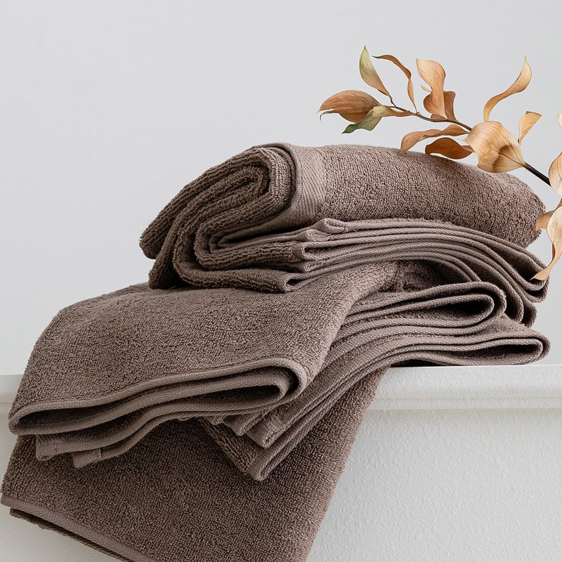 Cotton Cloud Hotel Towels: 10 170g towels (normal thickness), 10