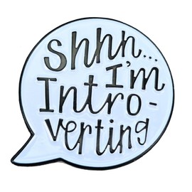 Leraverppy Enamel Pin Shh I'm An Introverting Speech Bubble Badge Fashion All-In-One Brooch Humorous Novelty Creative Pin Awareness Of Introversion Pin Gift For Teen Friend DIY Canvas Bag Backpacks