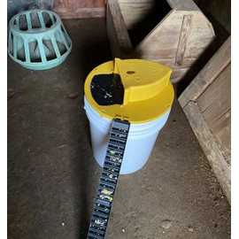 Mouse Trap Bucket Lid 5 Gallon Bucket Compatible, Mouse Catching Tool, Door Style, Multi Catch, Auto Reset, Indoor Outdoor (Yello-1p)