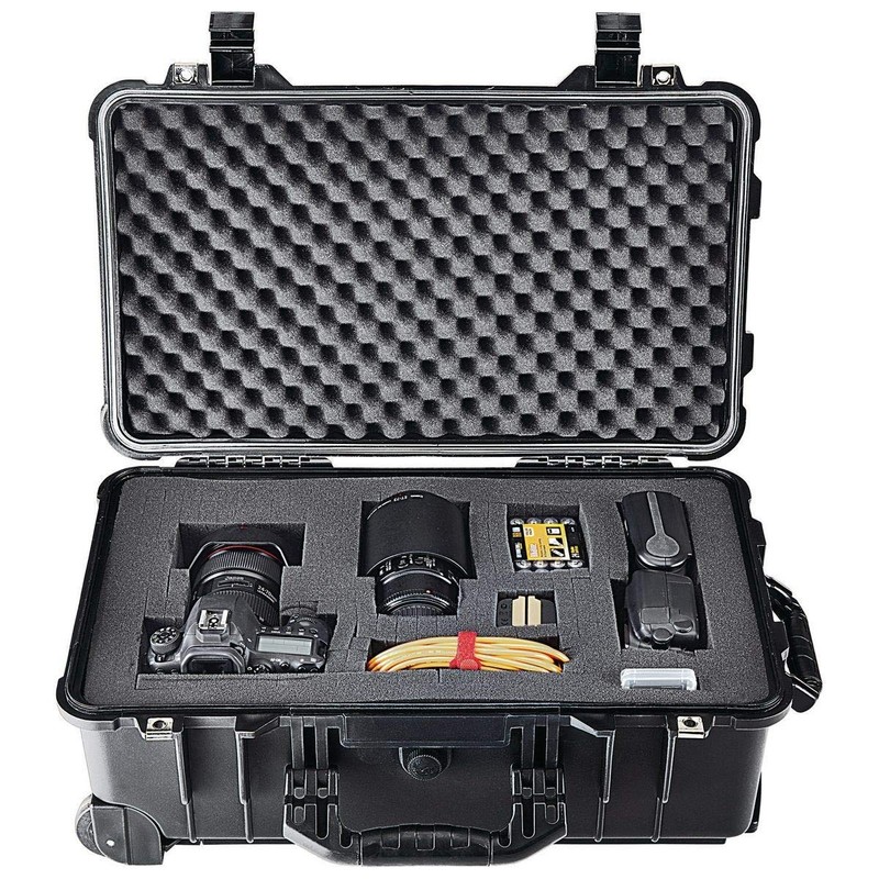 5800 Weatherproof Protective Rolling Case - 21 7/8 in.