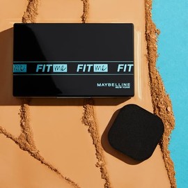 Maybelline Base de Maquillaje en Polvo Fit Me, Light Beige 118, 9 gr, controla brillo por 24h, con protector solar, resistente al agua, sudor y...    