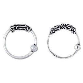 Tienda Shop 2 thin Bali nose hoops, 925 sterling silver, with ball closure 9mm inner diameter, 0.6mm thickness, 2 different Bali designs.