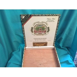 Compatible with Vintage Arturo Fuente Chateau Fuente Natural Wooden Cigar Box empty