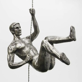 Esculturas de pared de resina sin encuadernar para hombre escalador, esculturas creativas hechas a mano para decoración artística de bar/hogar/oficina (postura derecha)