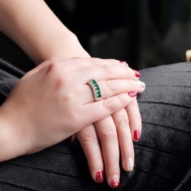 Uloveido Lady's Silver Color Oval Cut Green CZ Crystal Graduation Ring, Rhinestone Wedding Band for Women J501 (Platinum,Green,Size S)