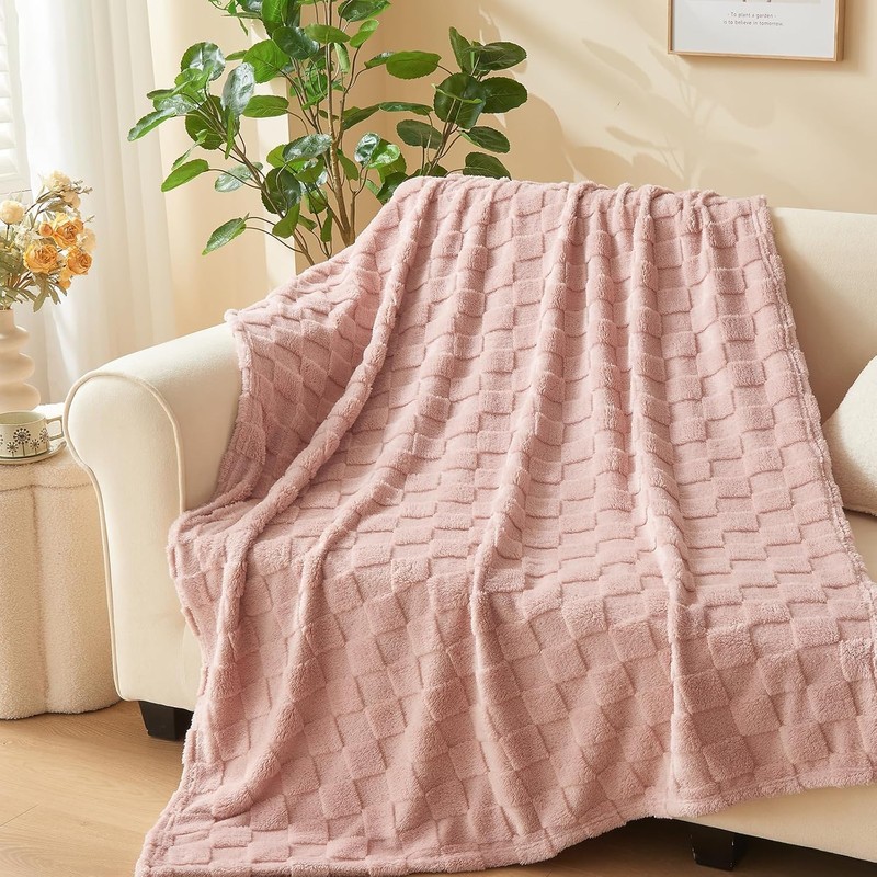 Wajade Fleece Throw Blanket, Fluffy Faux Fur Blanket for Bed
