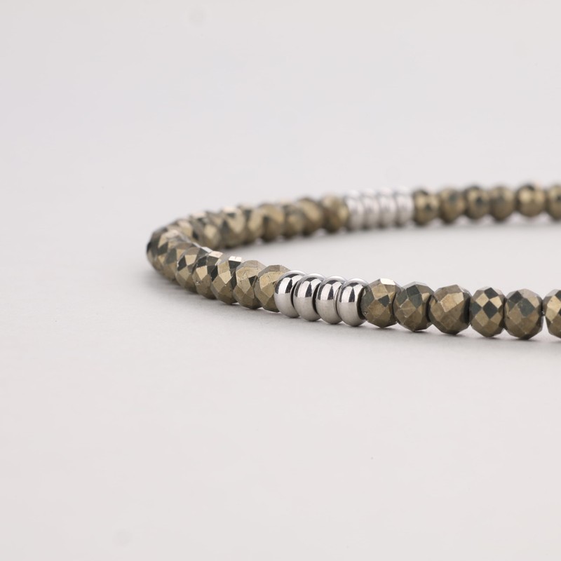 GAVU Men's Surfer Necklace with Faceted Natural Stone Beads Lucky