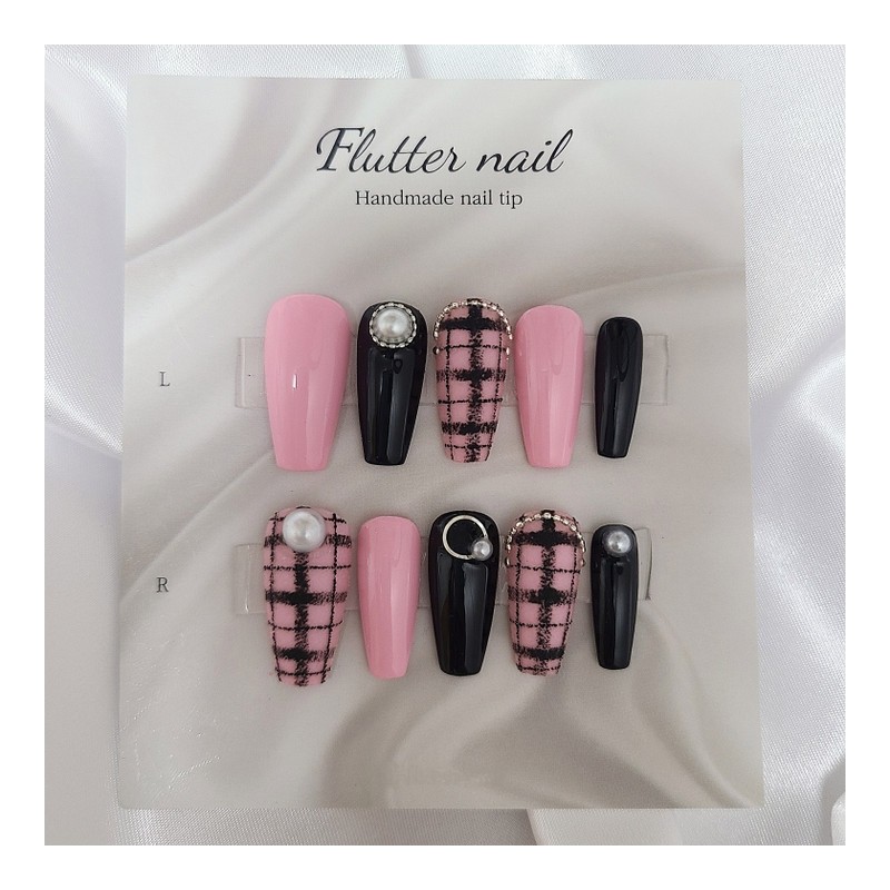 Black & Pink Teen Check Handmade Nail Tips - Short