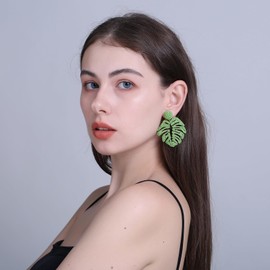 RUOFFETA Raffia Palm Leaf Earrings, Raffia Straw Wrapped Monstera Drop Dangle Earrings Summer Tropical Beach Jewelry(Dark Green)