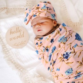 DRESHOW BQUBO Floral Swaddles for Baby Girl Newborn Receiving Blanket with Bow Hat Mittens Wooden Birth Announcement Card Set Baby Floral Print Swaddle Nursery Swaddle Wrap