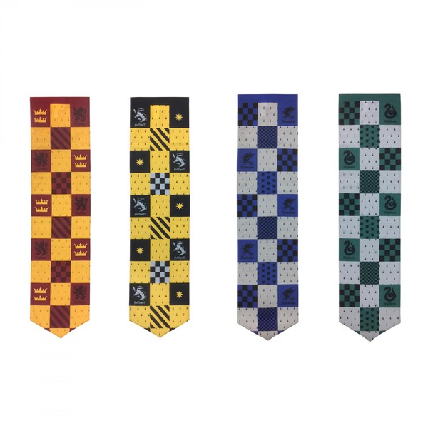 Jay Franco Harry Potter Hogwarts Banners Bedding Canopy 4-Pack