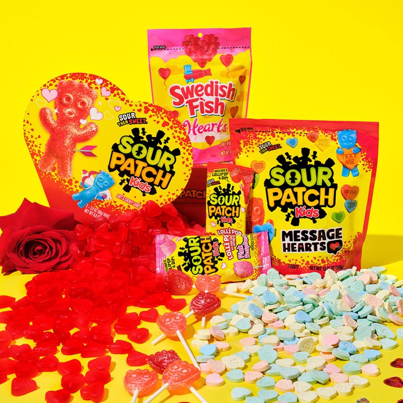 SOUR PATCH KIDS Soft & Chewy Valentines Day Candy, 6.8