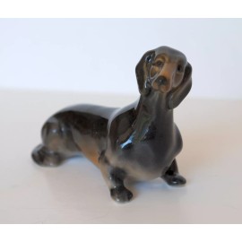 PORCELAIN Figurine DOG Dachshund black.RARE.UNI