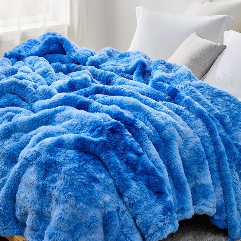 Coma Inducer Snowball Chunky Bunny Queen Blanket - Cloudy Day