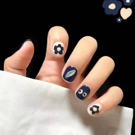 [Overseas] New little red book with nail stickers and expressions like small flowers nails sunflower handmade wearable nails cute short circle/ S 4ea