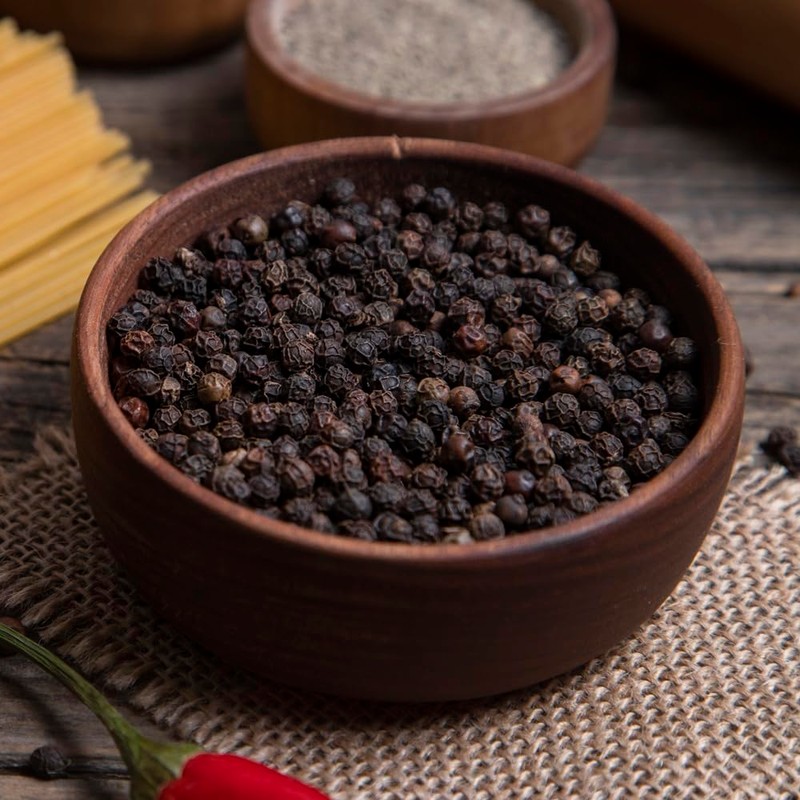 Nature's Balance Black Peppercorns 250g Whole Pepper Corns for Grinders