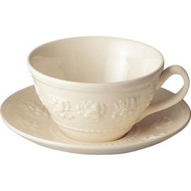 WEDGWOOD フェスティビティ アイボリ- ティーカップ&ソーサー FEI TCS