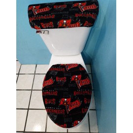 TAMPA BAY BUCCANEERS PENNANTS FLEECE TOILET SEAT LID AND TANK TOP COVER SET.