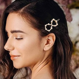Dervivea Vintage Pearl Hairclip Pin Pearl Infinity Hair Barrette Gold Pearl Side Clip Hairpin French Hollow Pearl Head Clip Geometric Pearl Hair Clips Jewelry for Women(Infinity Shape)